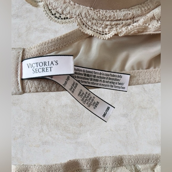 (Free NWT XL Hiphugger Panty) with Victoria’s Secret Dream Angels Bra Purchase - Picture 8 of 10